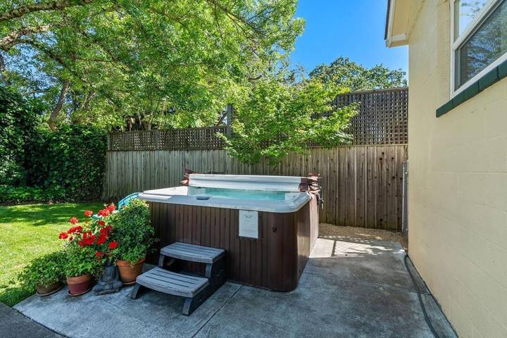 Location de vacances pour 8 personnes, avec jacuzzi et jardin à Napa - 2