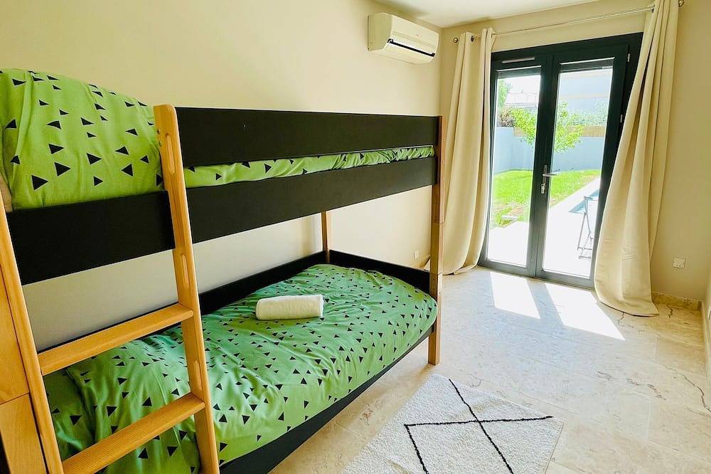 Van Gogh en Provence in Saint-Martin-de-Crau, Arles region