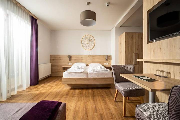 Doppelzimmer Kaiserlinde 32-36m² - Hotel Mönichwalderhof in Gemeinde Waldbach-Mönichwald, Steirerland