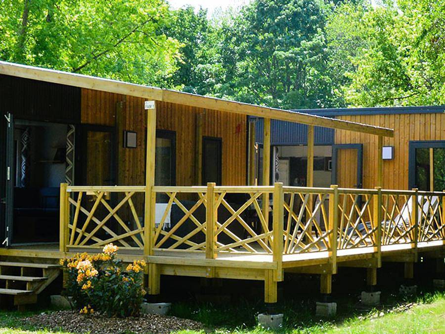 Camping Brantôme Peyrelevade - Mobilhome 8 personnes - Family Premium 8 Personnes (2023) grande terrasse semi couverte + Tv +lave vaisselle+Wifi in Brantôme en Périgord, Périgord Vert
