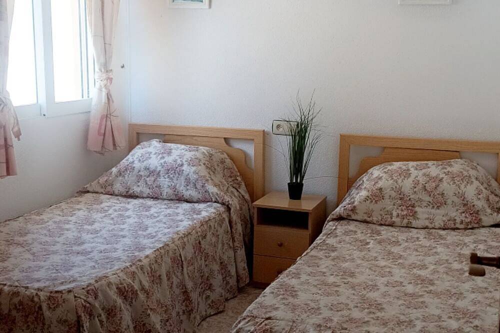 A beautiful bungalow in Torrevieja Centre, Torrevieja