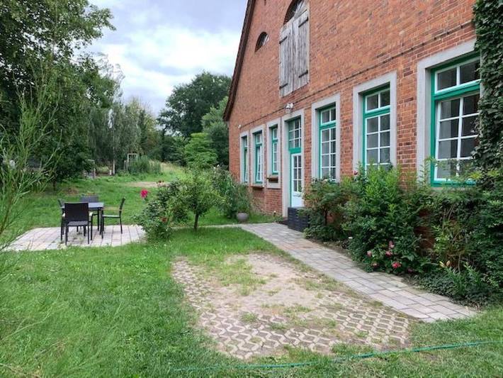 Ferienwohnung für 4 Personen, mit Terrasse und Garten in Blowatz