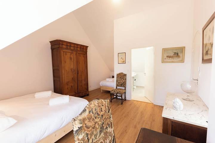 Location de vacances pour 19 personnes, avec jardin à Chémery - 3