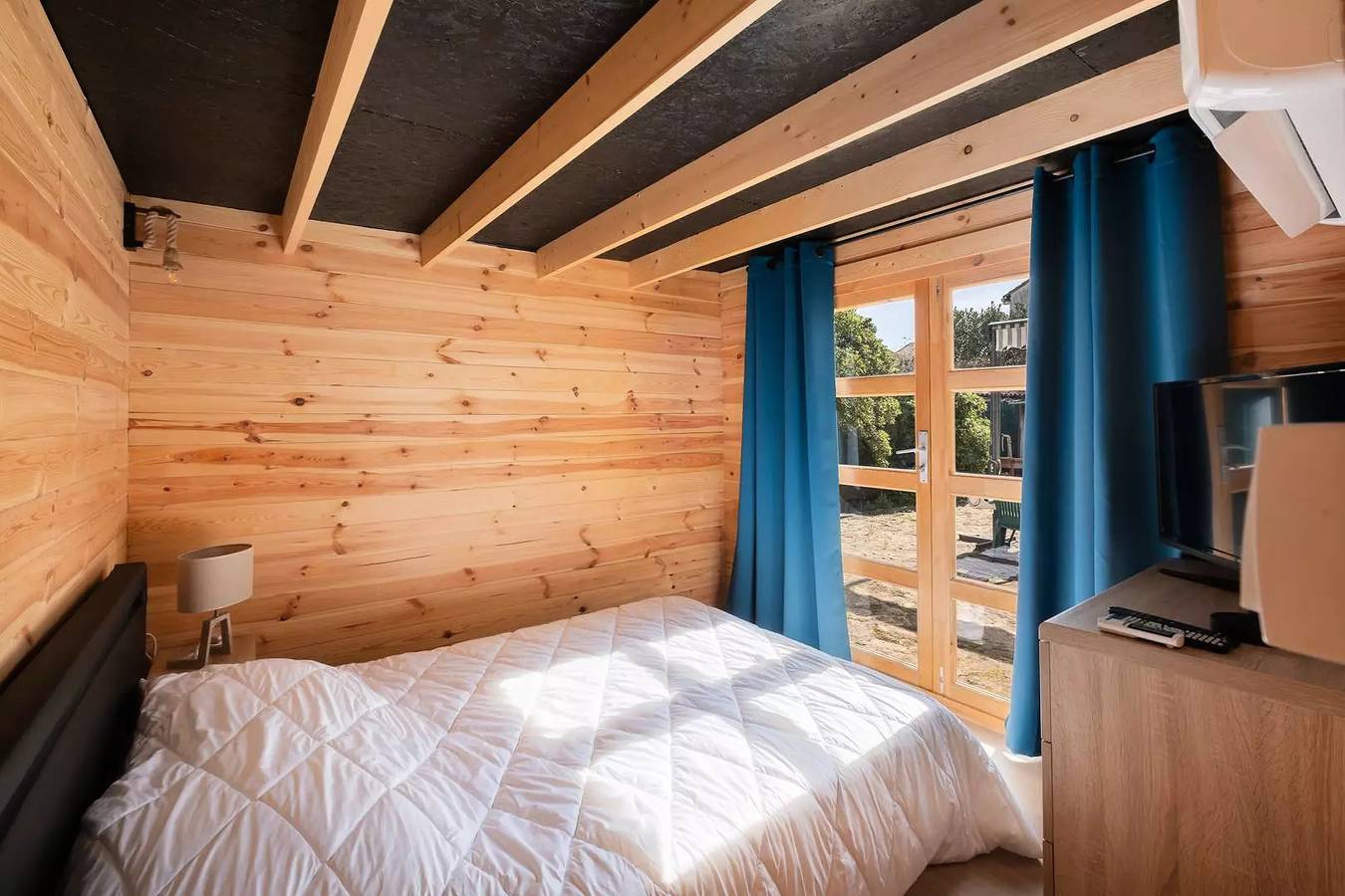 Ganze Wohnung, As24411-Studio-Kabine+chalet mit Garten und Parkplatz in Le Grau-du-Roi, Côte d'Améthyste