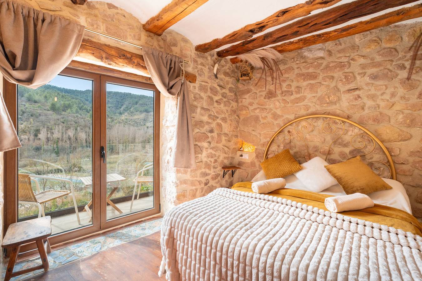Appartement entier, Appartement "Gnomo" avec vue sur les montagnes, Wi-Fi et climatisation in Olba, Région de Teruel