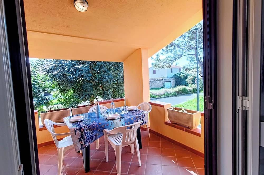 Ganze Wohnung, Sa Mora - Holiday Home 50m from the Sea - Mandriola families and couples in Mandriola, Sardinien