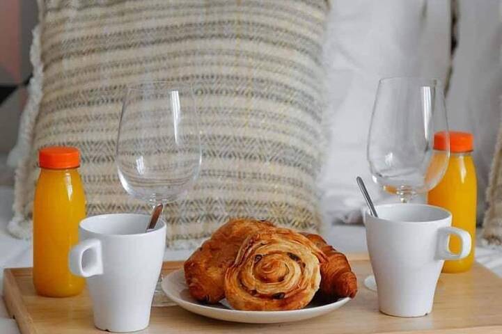 Ganze Wohnung, Thebluestay 136 - Beautiful Duplex Apartment in Bagnolet, Seine-Saint-Denis