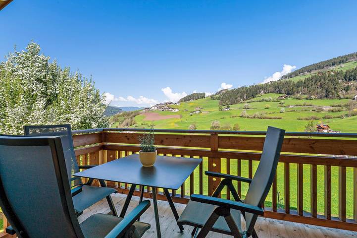 Gîte pour 4 personnes, avec balcon à Funes - 2