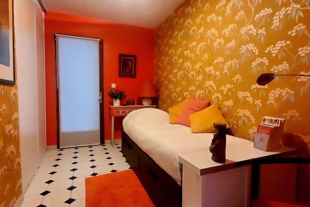 Appartement entier, Un coin de paradis dans la garrigue Nîmoise 4 personnes. in Nîmes, Région de Nîmes