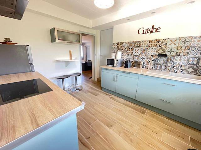 Gîte pour 4 personnes, avec jardin à Sainte-Tulle - 3