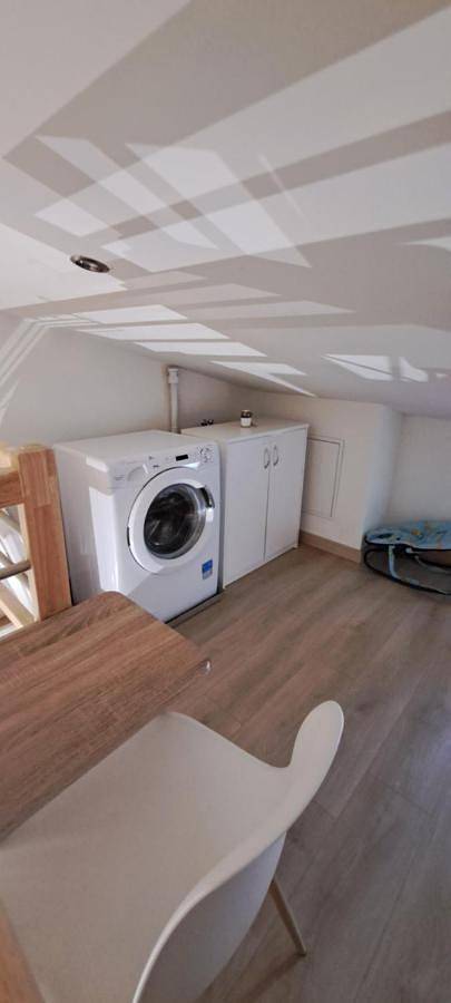 Appartement entier, Two-Bedroom Apartment in Jumeaux, Parc Naturel Régional Livradois-Forez