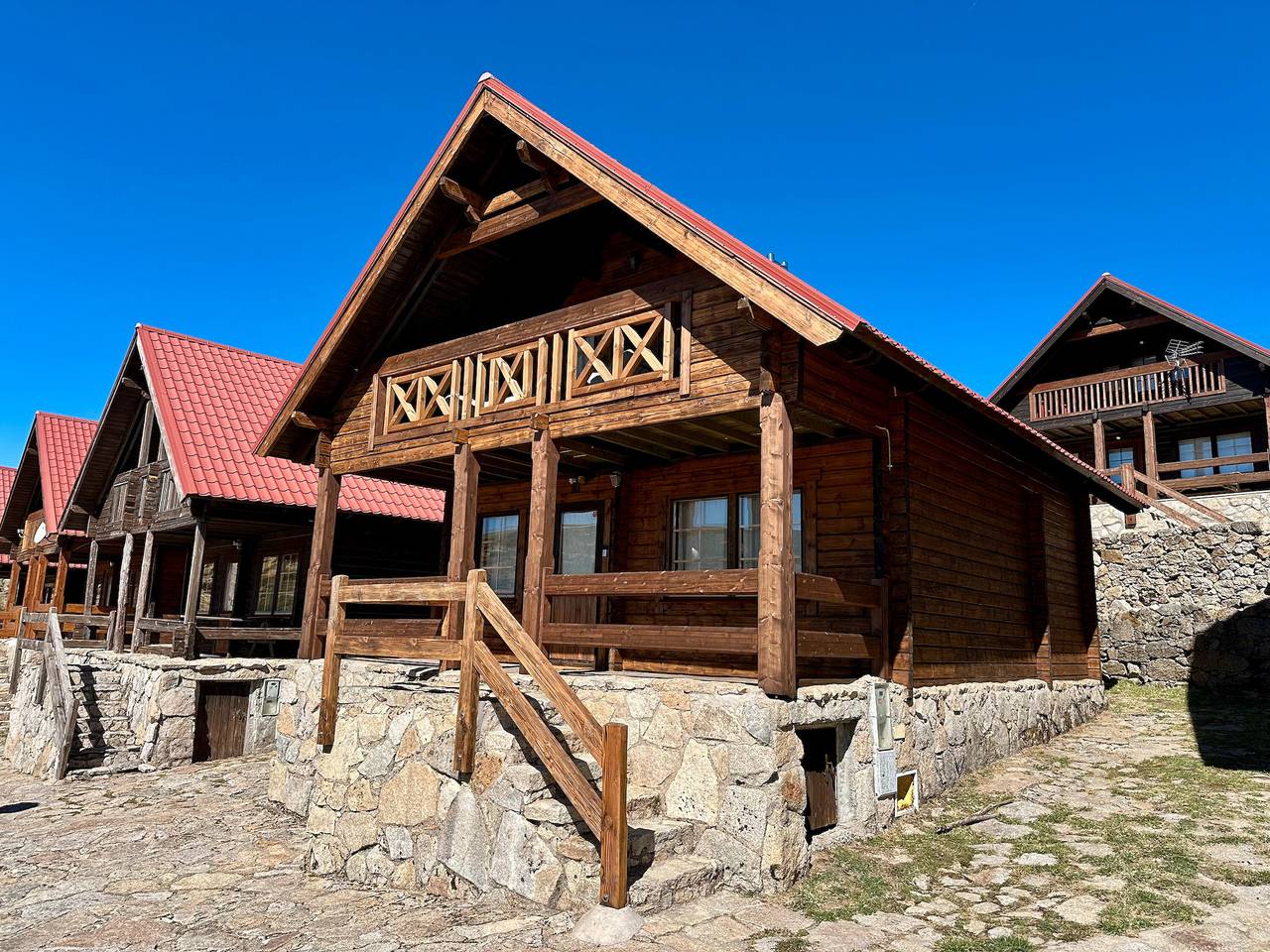 Chalet 'Belfort' con Vista sulla Montagna, Wi-Fi e Aria Condizionata in Cortes do Meio, Serra da Estrela