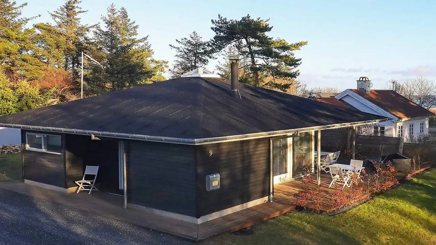 Ferieudlejning for 7 personer, med jacuzzi og terrasse i Hals