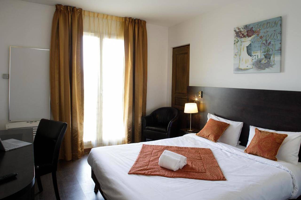 Twin Room in Épernon, Région de Chartres