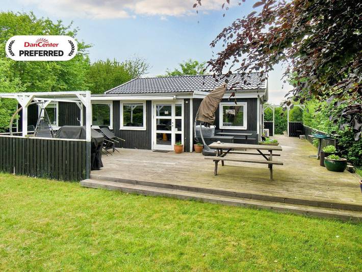 Ferieudlejning for 5 personer, med have, børnevenlig i Smidstrup
