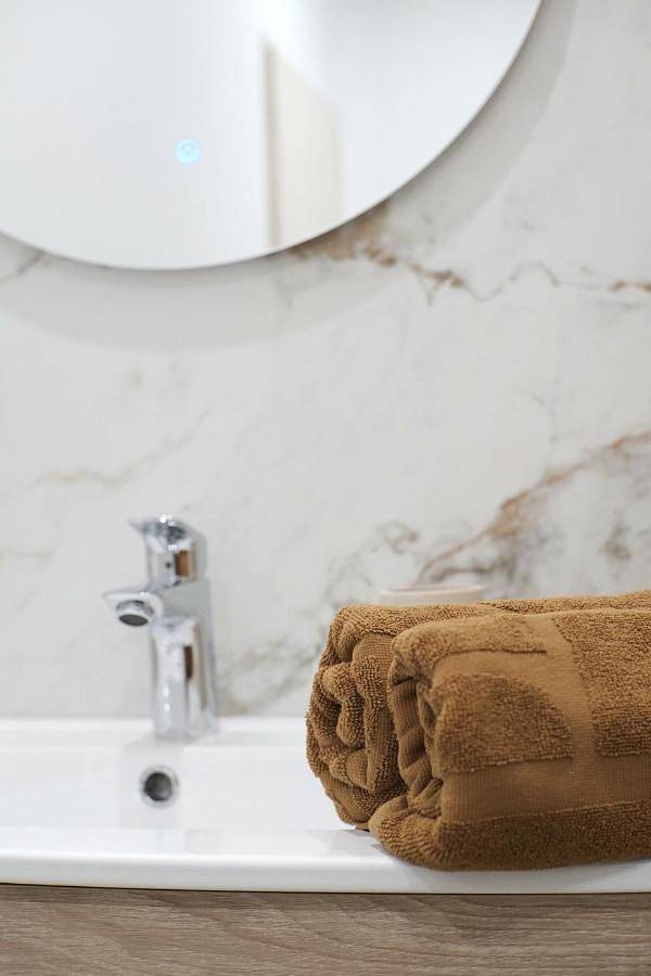 Gîte pour 4 personnes, avec balcon à Bize-Minervois - 2