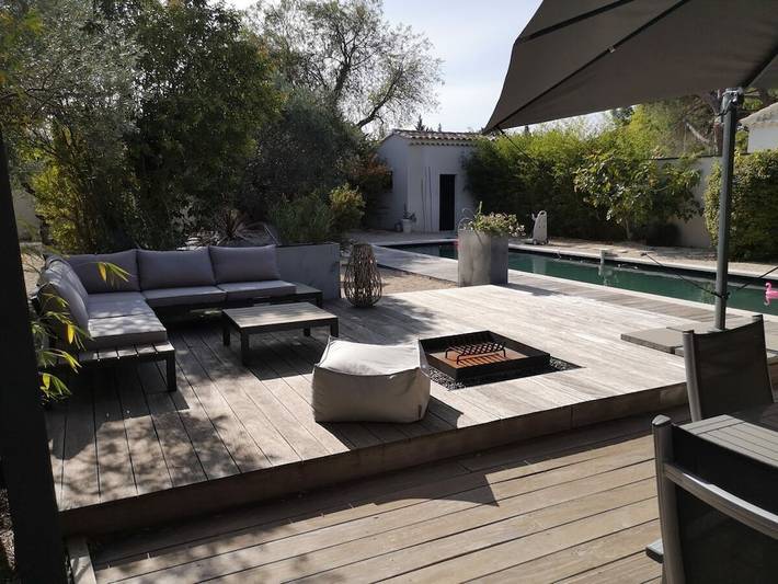 Location de vacances pour 6 personnes, avec Terrasse ainsi que Jardin et Piscine à Carpentras