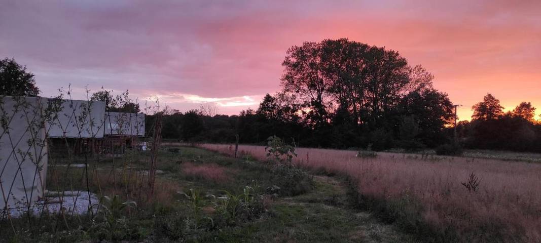 Camping pour 4 personnes, avec vue et jardin dans Saône-et-Loire - 2