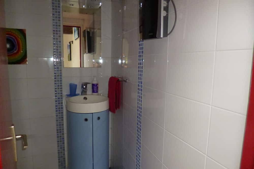 Tout petit Logement insolite mais complet in Bieuzy, Région de Pontivy