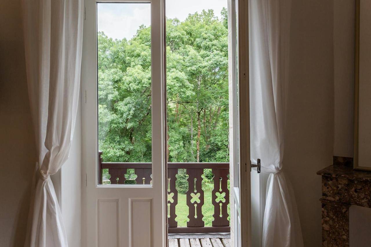 Deluxe King Room in Caylus, Quercy