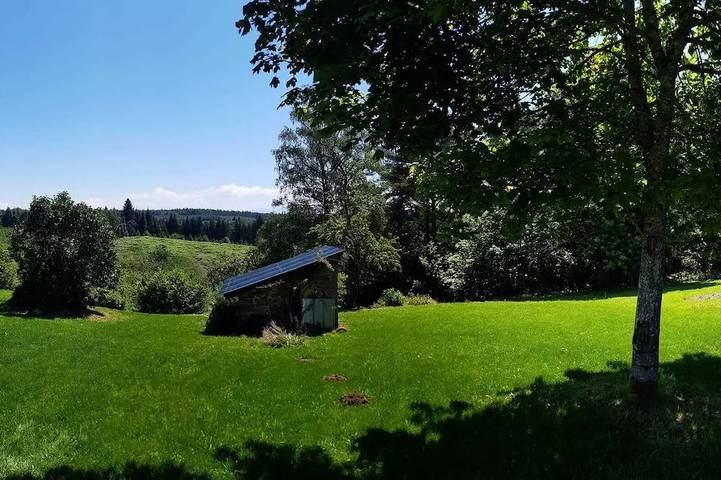 Location de vacances pour 6 personnes, avec terrasse dans Saint-Étienne-aux-Clos