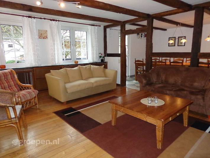 Ferienhaus für 16 Personen, mit Balkon/Terrasse und Terrasse sowie Garten und Sauna in Schmallenberg - 3