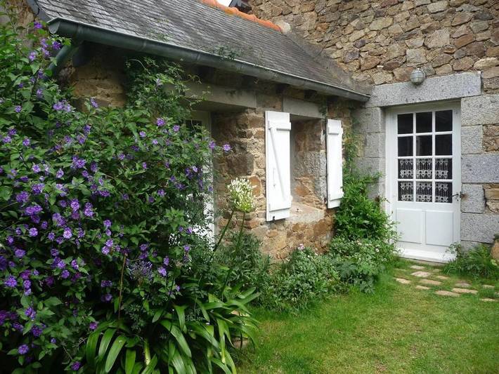 Location de vacances pour 4 personnes, avec Terrasse et Jardin dans Plage de Gwin Zegal