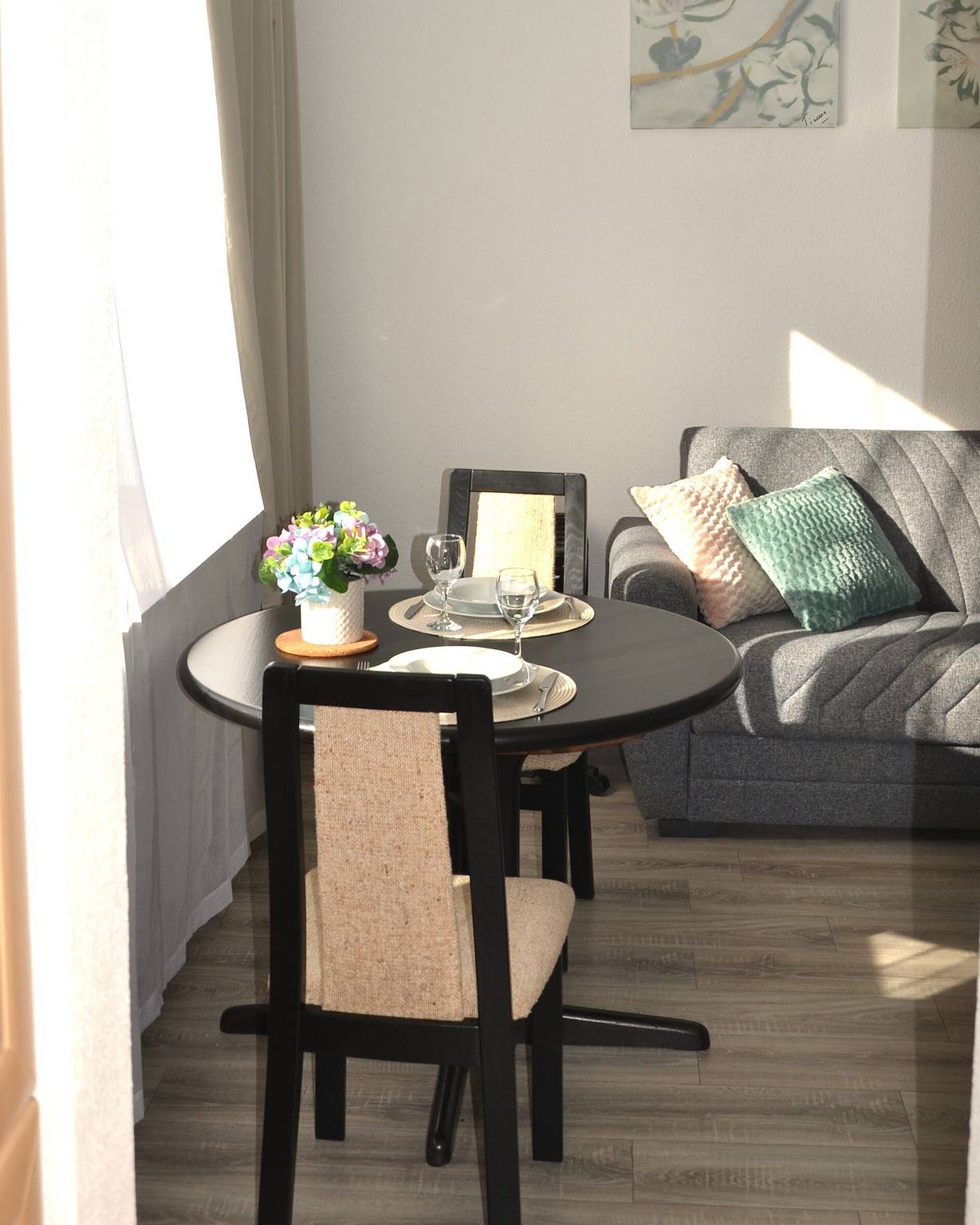 Ganze Wohnung, Apartment 'Rheinstay Business' mit privater Terrasse, Balkon und Wlan in Meiderich/Beeck, Duisburg