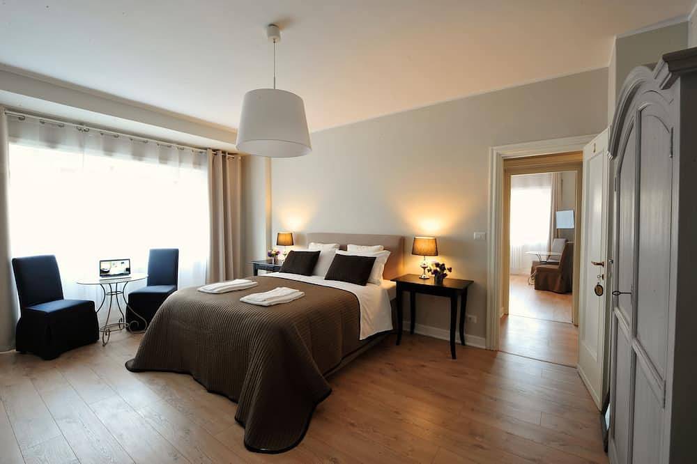 Ganze Wohnung, 6 Schlafzimmer, 3 Bäder, 1 Küche, 1 Esszimmer, 5 Gehminuten zum Vatikan in Vatikan, Rom Provinz