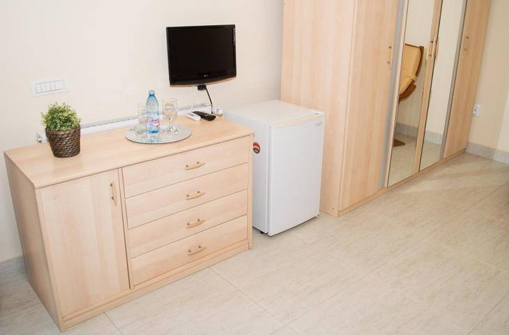 Gîte pour 5 personnes, avec terrasse ainsi que sauna et jardin dans Mangalia - 4