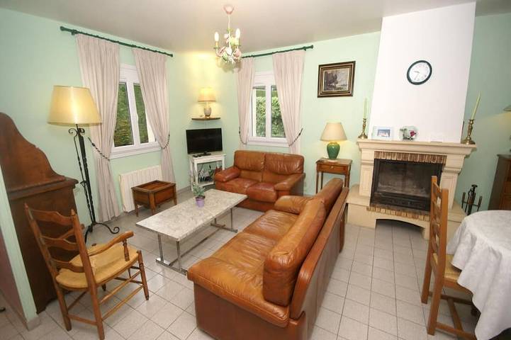 Ferienhaus für 9 Personen, mit Terrasse und Garten