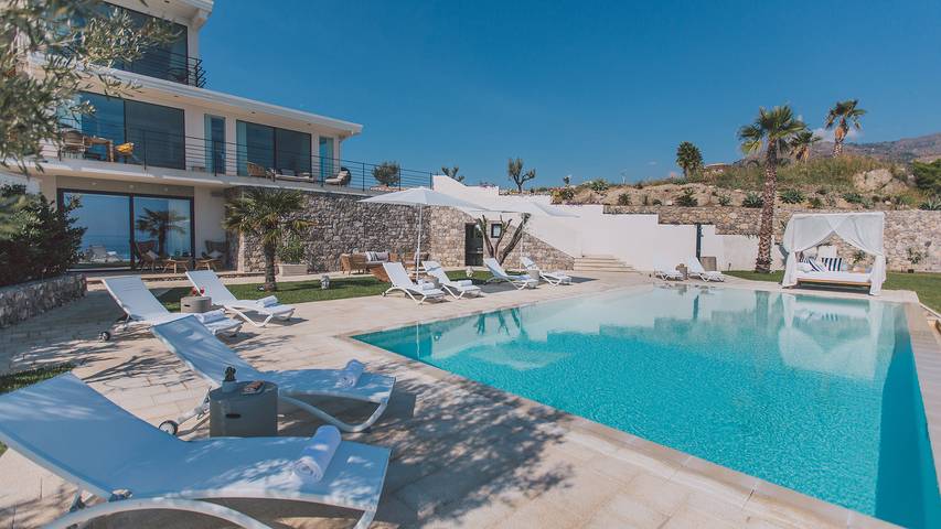 Ferienhaus für 10 Personen, mit Garten und Pool sowie Whirlpool, mit Haustier in Giardini-Naxos - 2