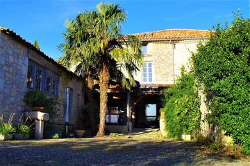 Gîte pour 6 personnes, avec jardin et terrasse à La Romieu