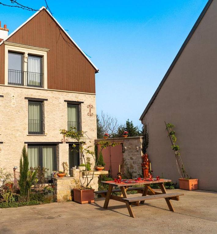 Location de vacances pour 5 personnes, avec terrasse ainsi que jardin et vue à Collégien (Seine-et-Marne) - 2