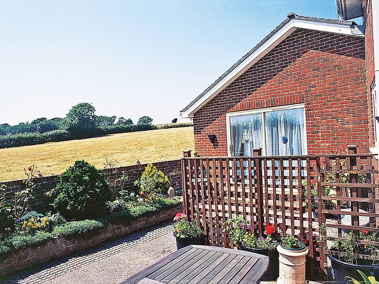 Log Cabin for 2 People in Newchurch (Isle of Wight), Isle of Wight