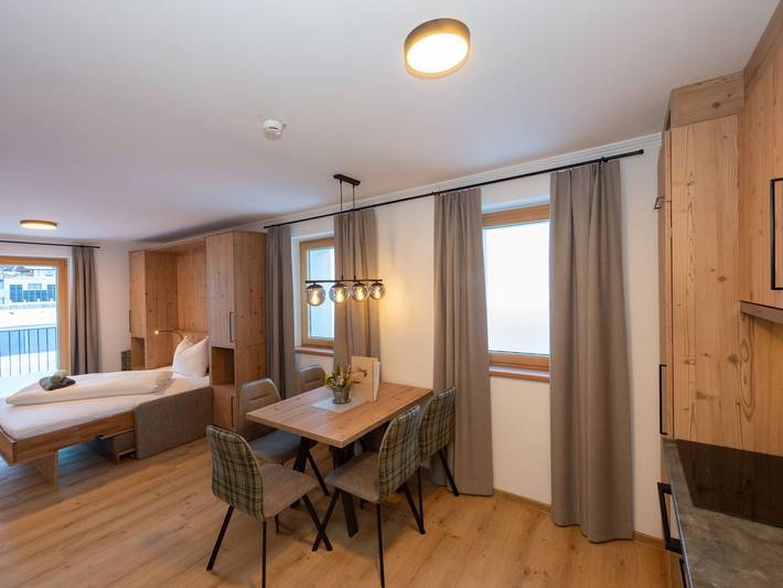 Geheel appartement, Direct aan de piste gelegen met sauna in huis in Hinterglemm, Saalbach-Hinterglemm