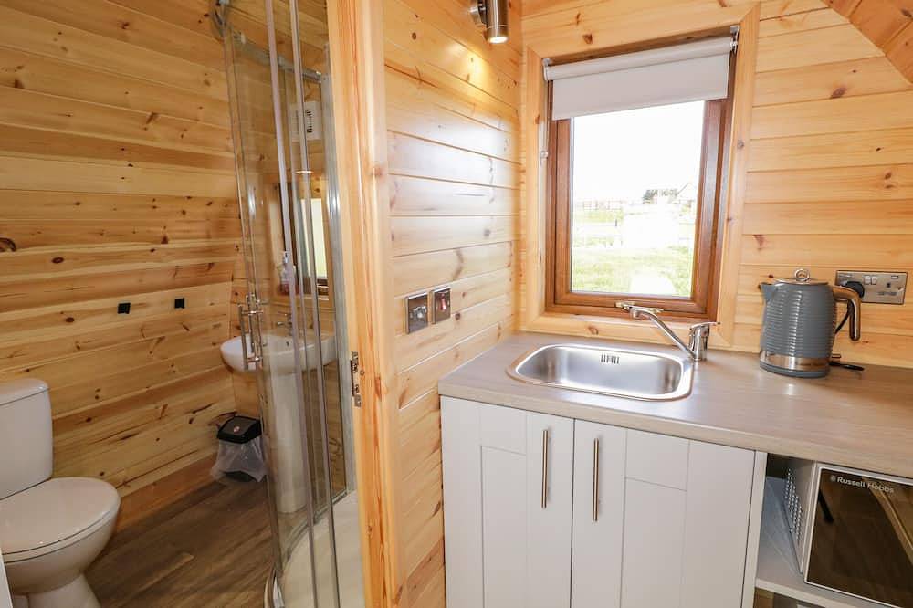 The Wheelhouse Pod No. 1, romantic in Burtonport, County Donegal in Glenties, County Donegal