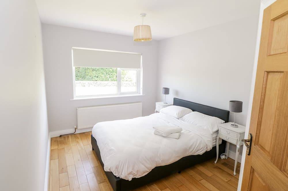 Kilkeeran Lodge, family friendly in Ballinrobe, County Mayo in Castlebar, Lough Mask