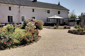 Agriturismo pour 5 personnes, avec jardin et piscine à Montreuil-Bellay