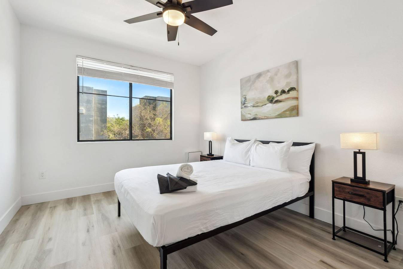 Entire apartment, Cozysuites Glendale - Westgate with pool 08 in Glendale, Maricopa County