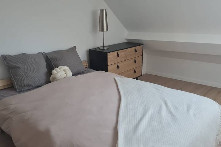 Ganze Wohnung, Apartment just outside Paris in Noisy-le-Sec, Seine-Saint-Denis