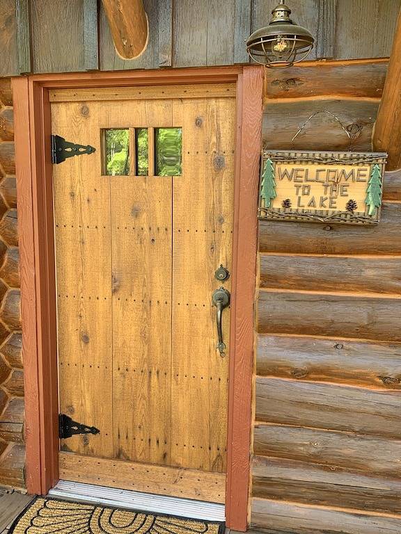 Charming Log Cabin with dock space for your boat on Crosslake in Crosslake, Crow Wing County