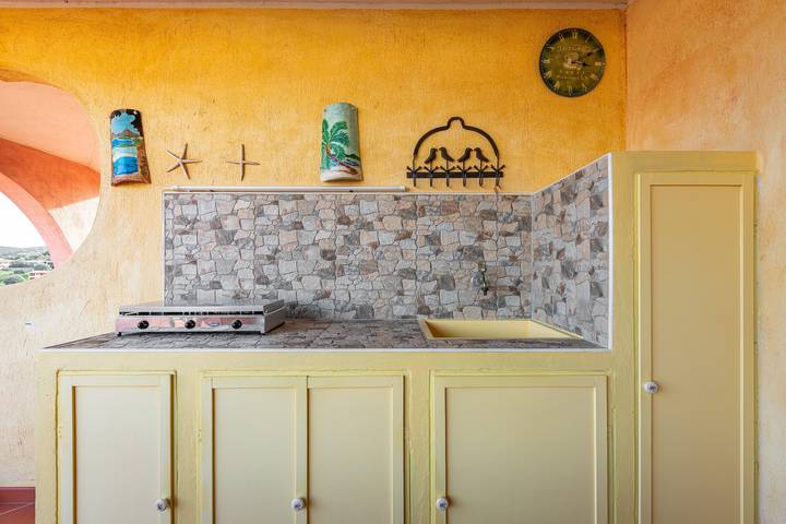 Ferienhaus 'Attico Il Mandorleto' mit Bergblick und Klimaanlage in Crabonaxa/Villasimius, Villasimius