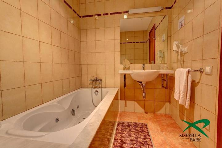 Gîte pour 6 personnes, avec sauna et jardin ainsi que jacuzzi et piscine dans La Massana - 4