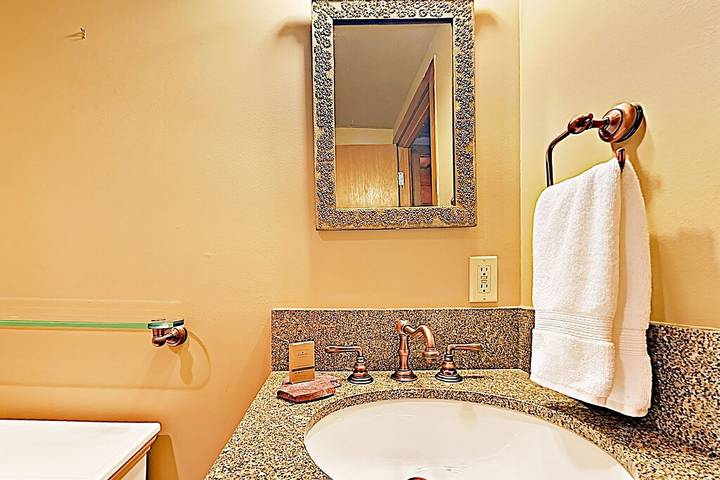 Vacation rental for 10 people, with hot tub and terrace, with pets in Snowmass Village