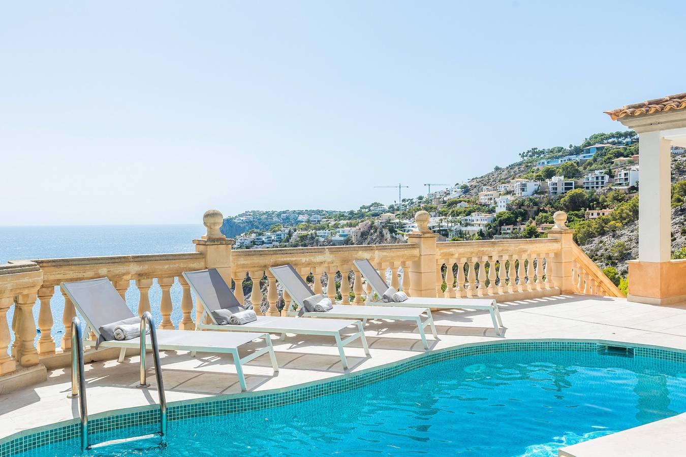 Villa "Cala Llamp" con vista panoramica sul mare in Cala Llamp, Andratx