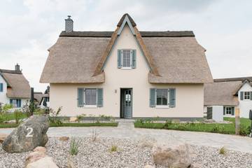 Ferienhaus für 10 Personen, mit Sauna und Garten sowie Terrasse in Zierow