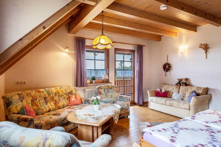 Ferienwohnung für 6 Personen, mit Garten und Balkon - 1