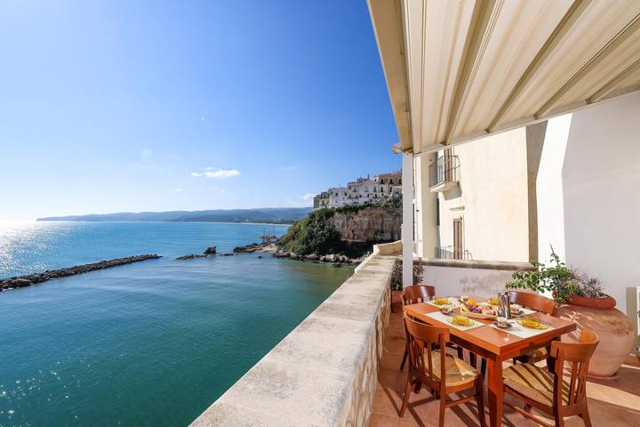 Appartement entier, Appartement de vacances pour 7 personnes in Vieste, Gargano
