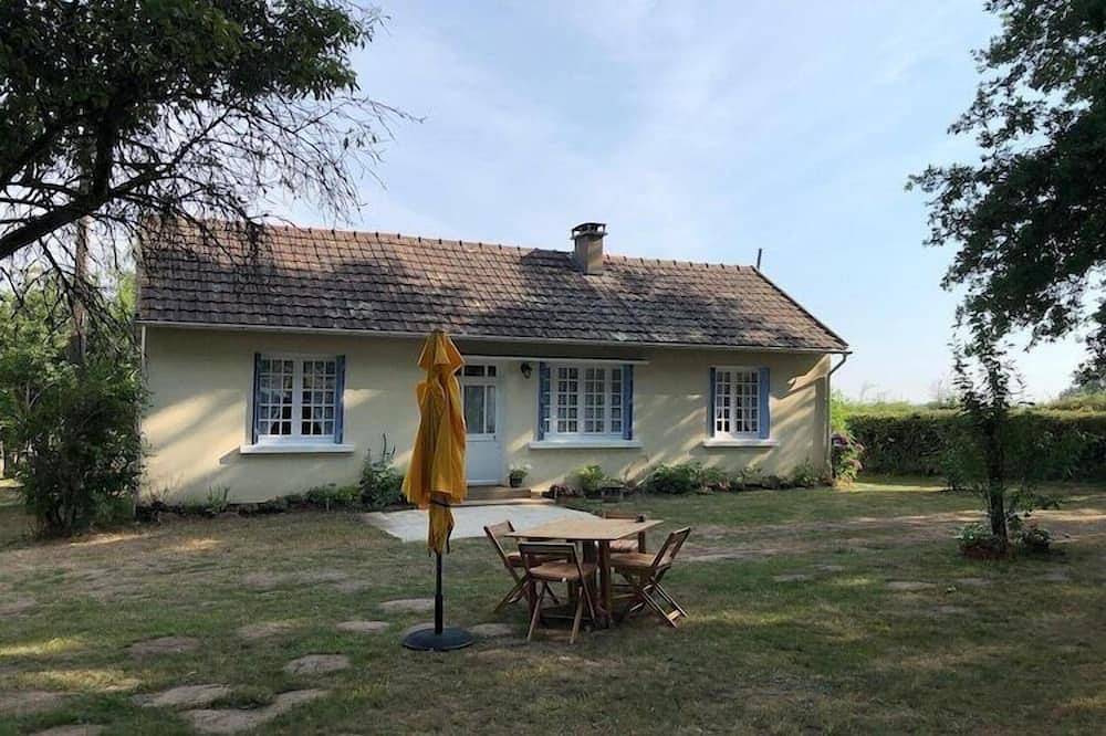 Ferienhaus in Frankreich nahe Wanderwegen in Couleuvre, Allier